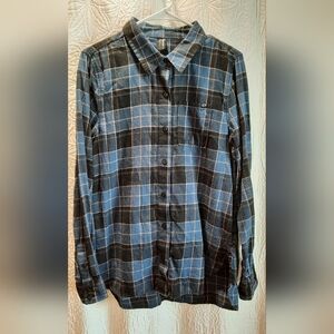 Fox Shirt Womans Small Blue and Black Checkered Flannel Button Down Outdoor